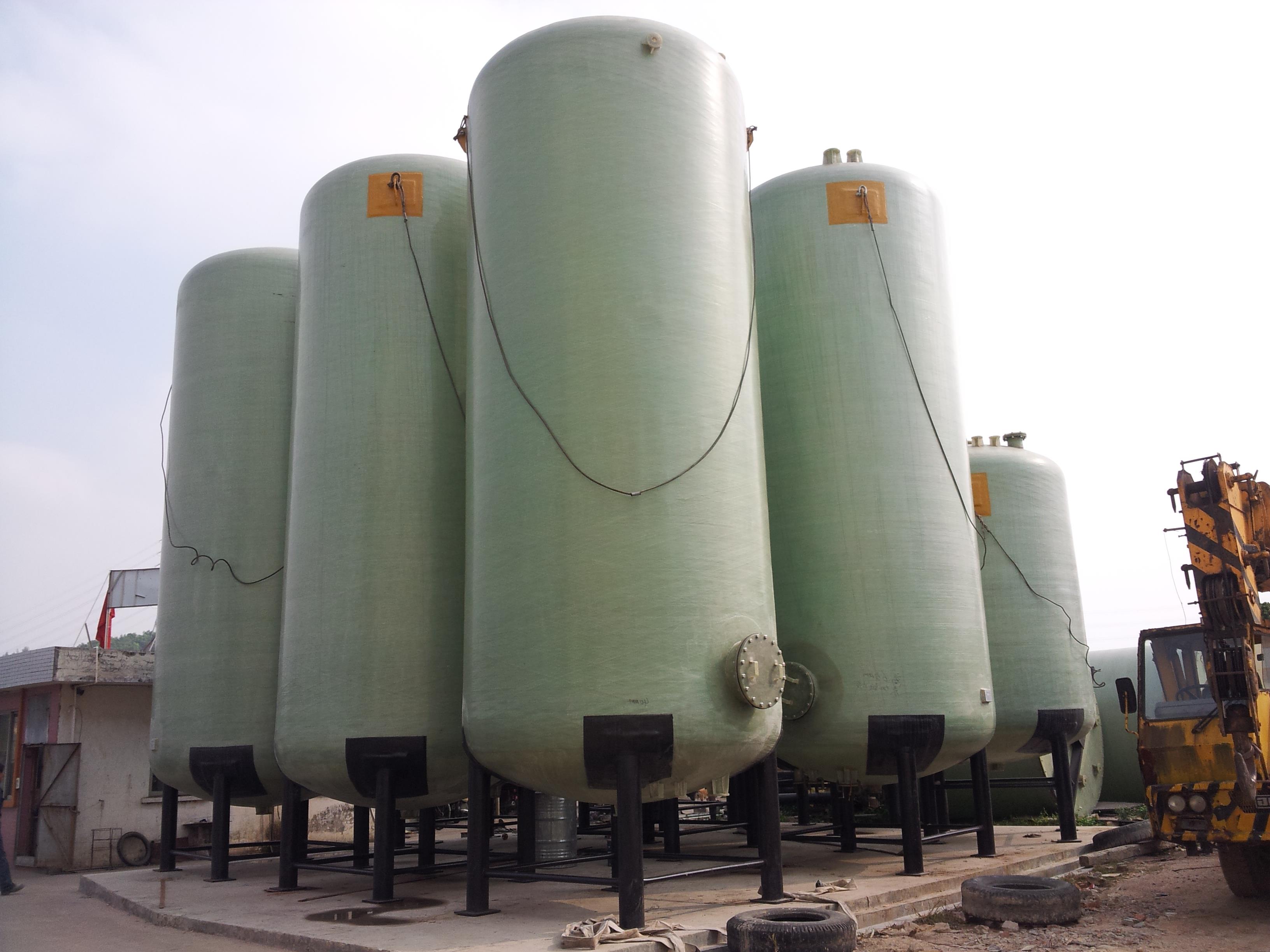 臥式玻璃鋼儲(chǔ)罐價(jià)格